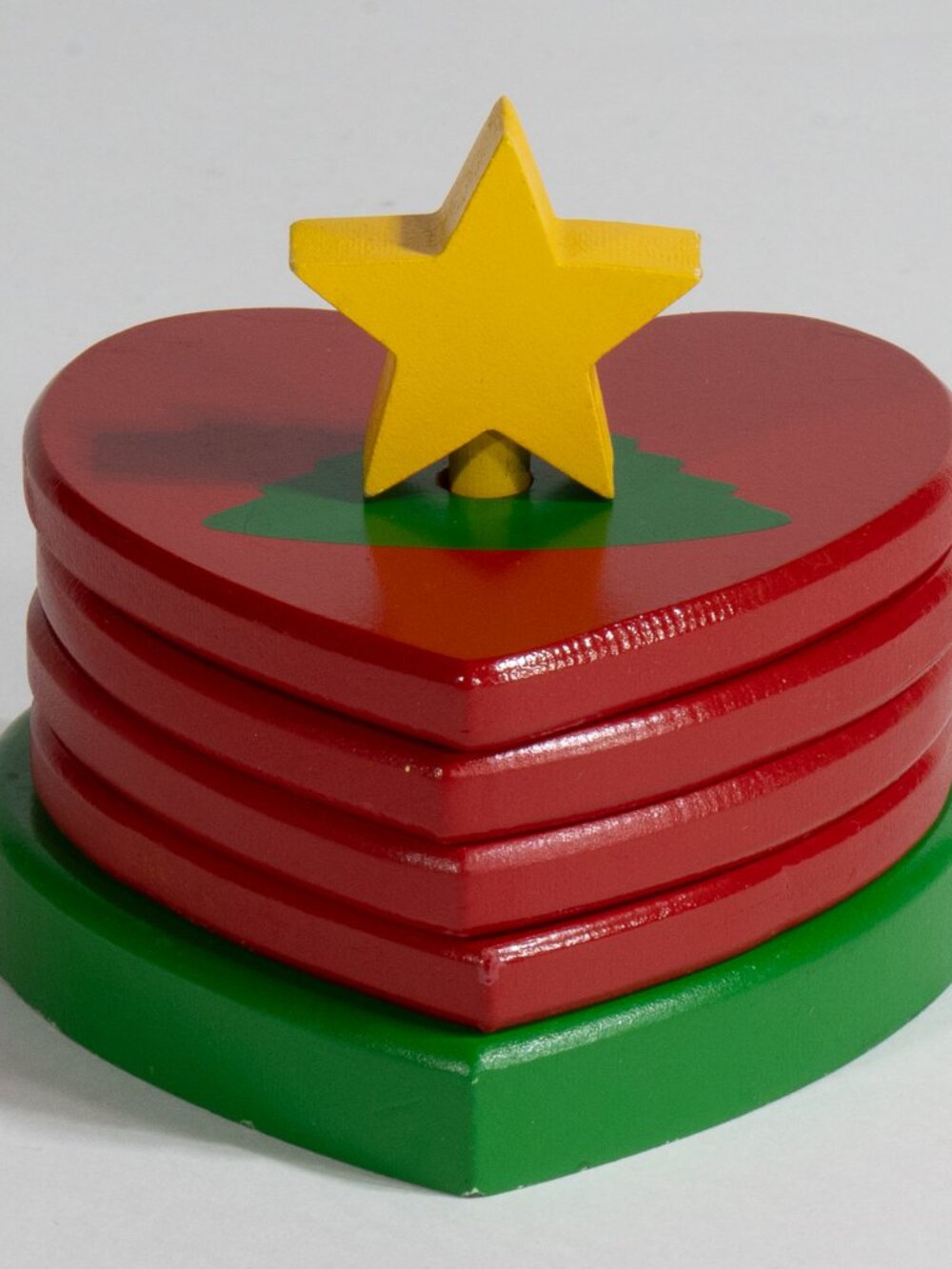 Vintage Heart Shaped Wooden 4 Coaster Set with Star Stand
